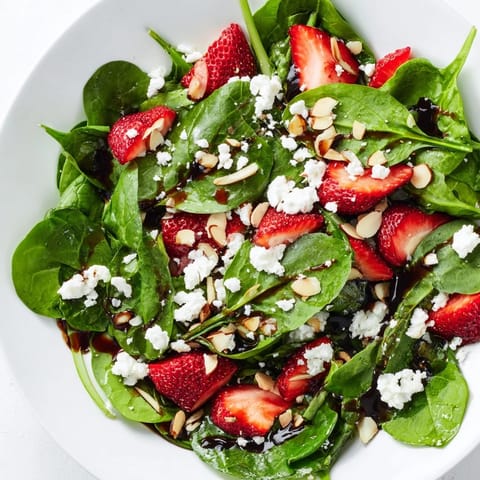 Strawberry Spinach Salad Delight